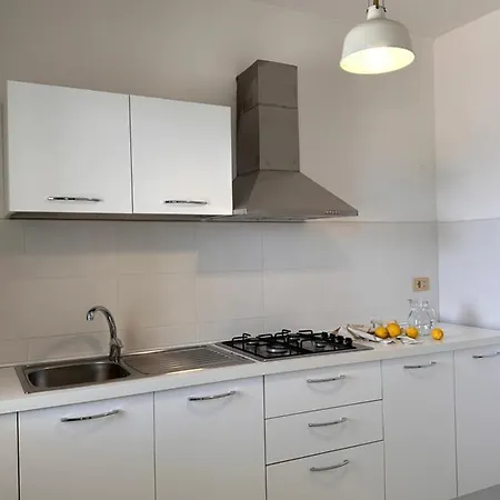 Con Terrazza Ferienhaus