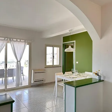 Con Terrazza Ferienhaus